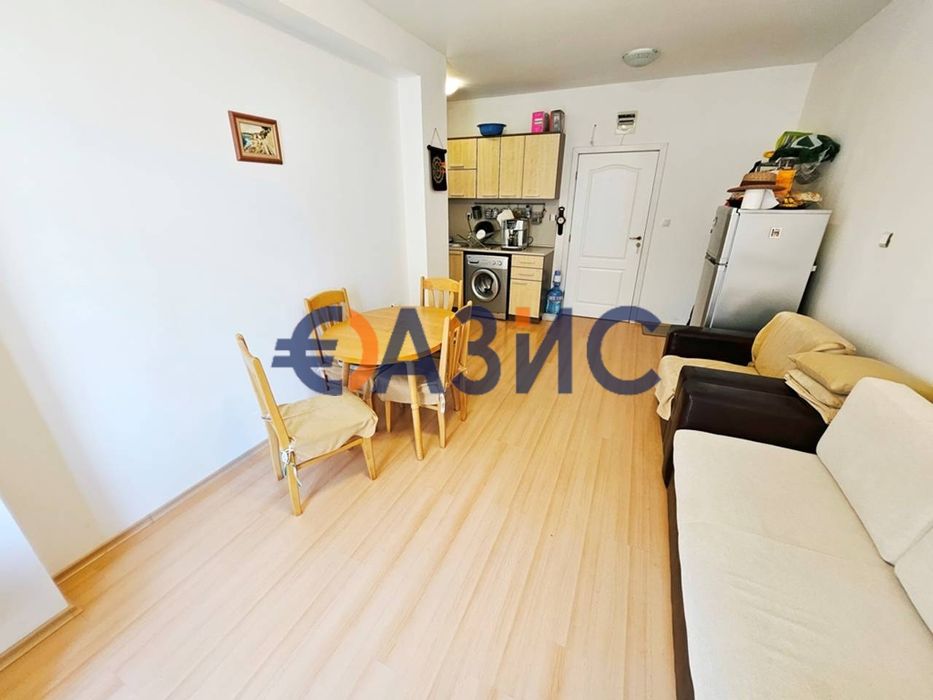 Продава се Двустаен апартамент в к.к. Слънчев бряг - 56 кв.м за 713 €/кв.м - Снимка #1