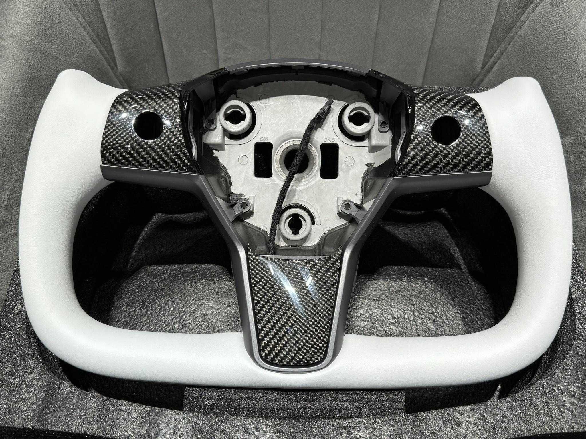 Yoke Волан за Tesla Model 3 Y Тесла Модел Steering Wheel Plaid