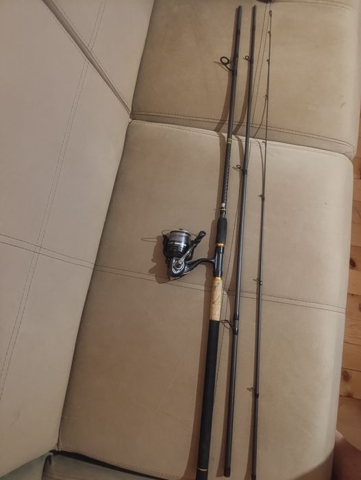 Фидер въдица FL Strategist Distance