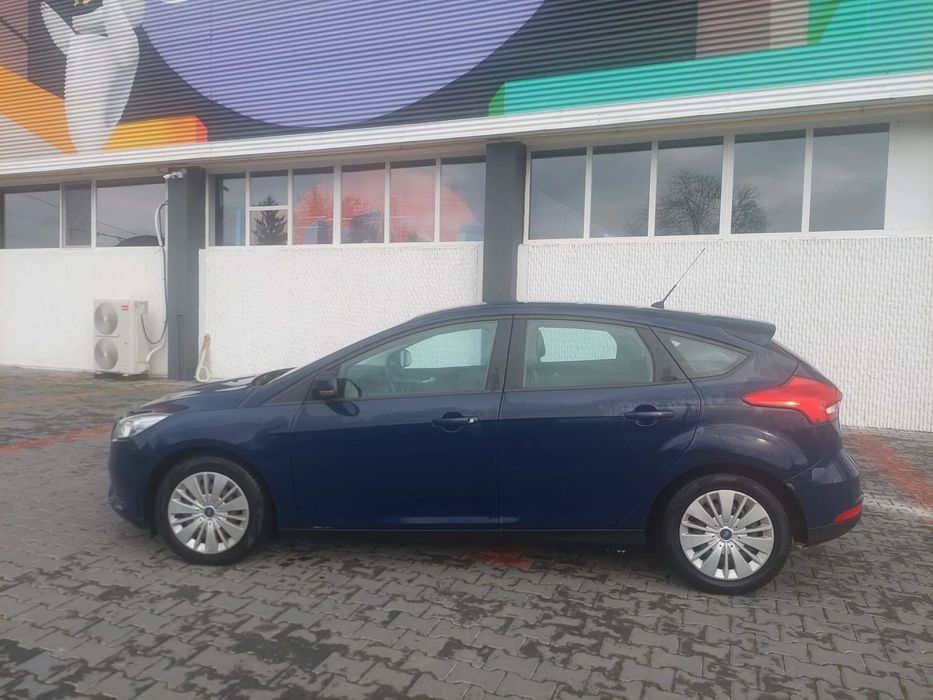 Ford Focus stare perfectă, baterie de 2 ani, anvelope all seazon de 1 an