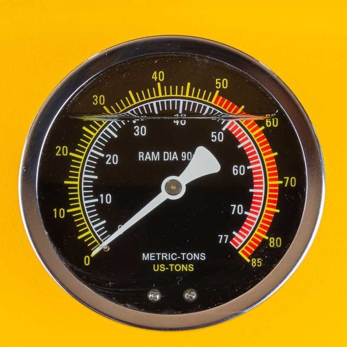 Пневмо-хидравлична преса 50 тона JCB