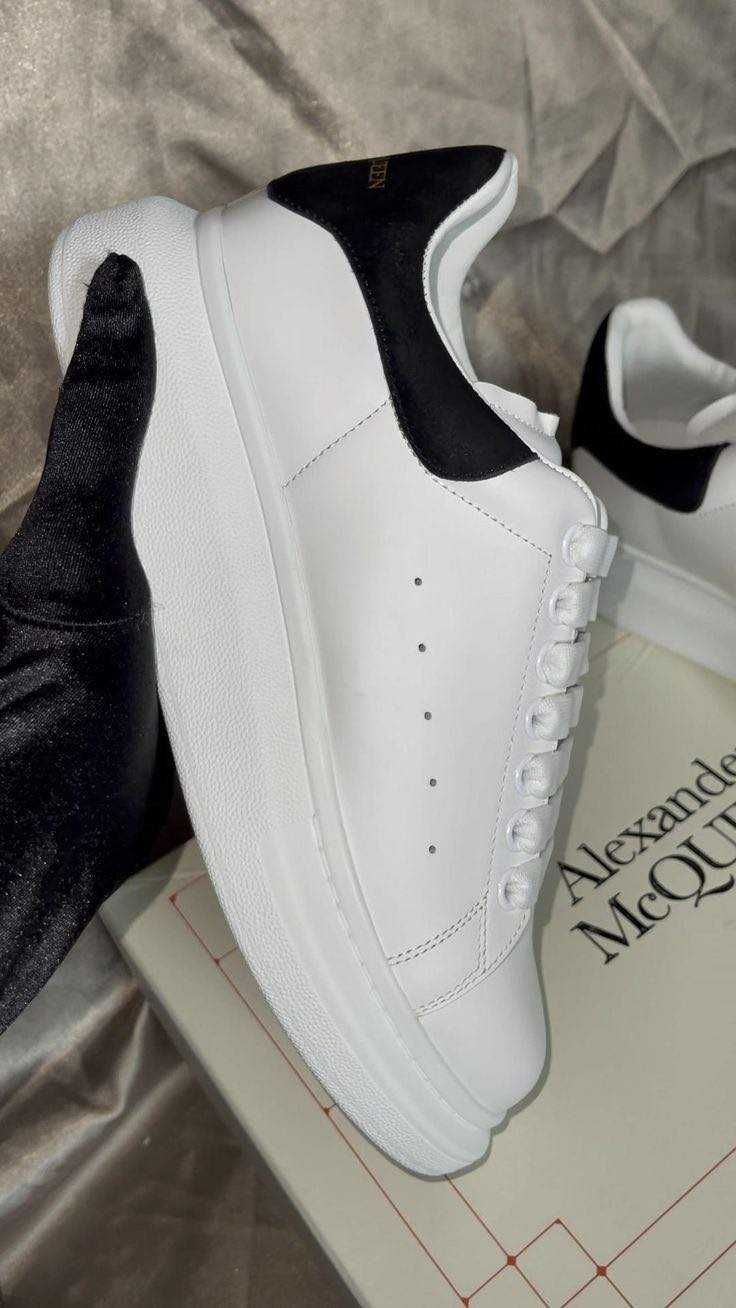 Adidasi Alexander McQueen Unisex