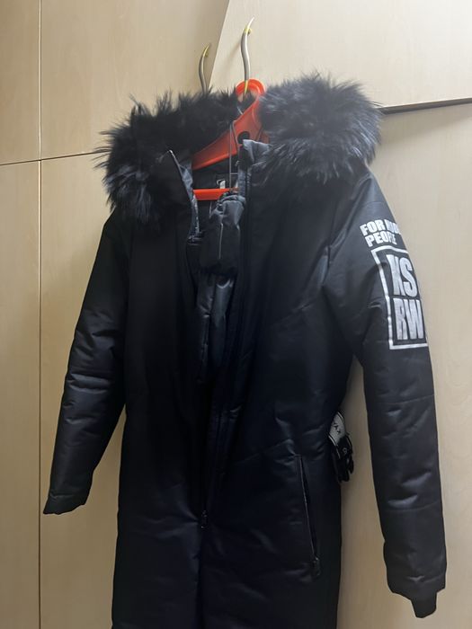 Продам лыжный костюм для девочки