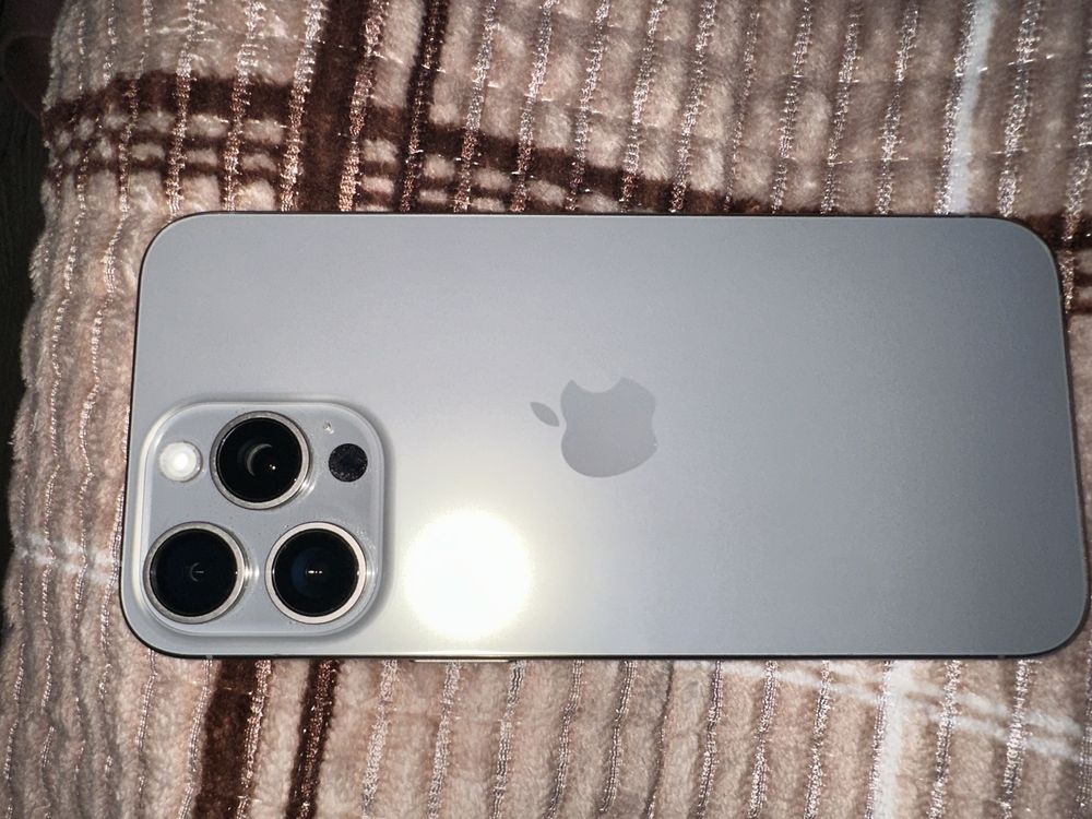 Iphone 15 pro max на 256 гб