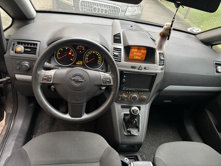 Opel zafira 2006