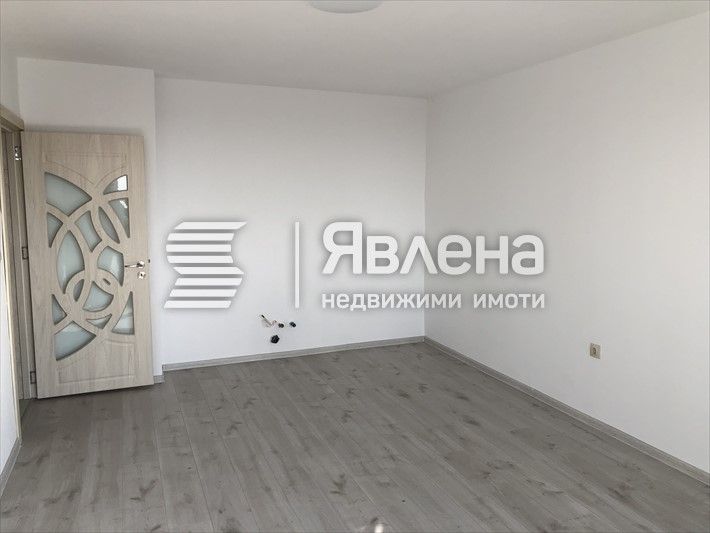 Продава се Двустаен апартамент в Варна, Владислав Варненчик - 42 кв.м за 1903 €/кв.м - Снимка #2