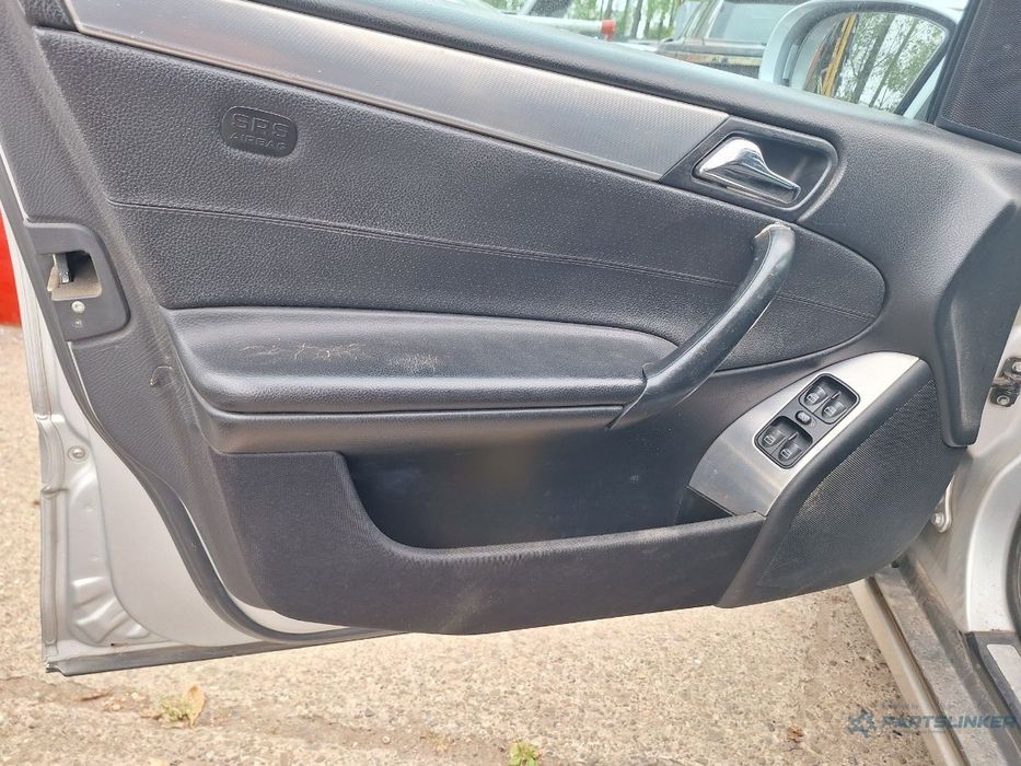 Tapițerie panou portieră față MERCEDES-BENZ C-CLASS II W203 2005 C 220 CDI OM646 110KW|150HP 2005