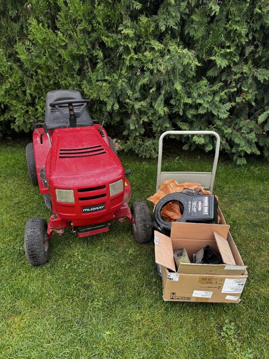 Tractoras gazon Murray 120/76 - motor defect