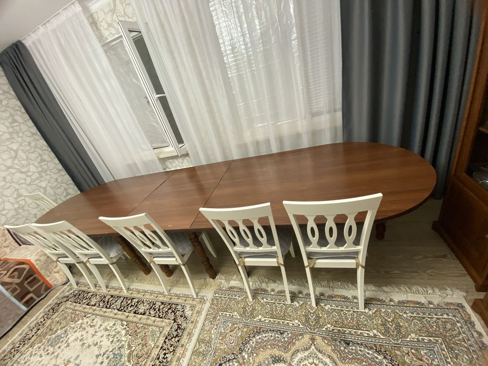 Продам стол