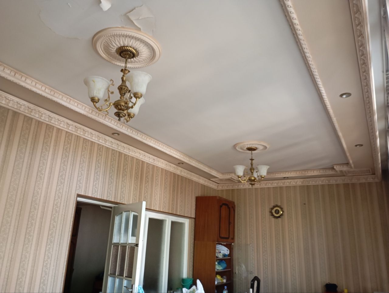 300$ xozyaykasiz hovli oilaga