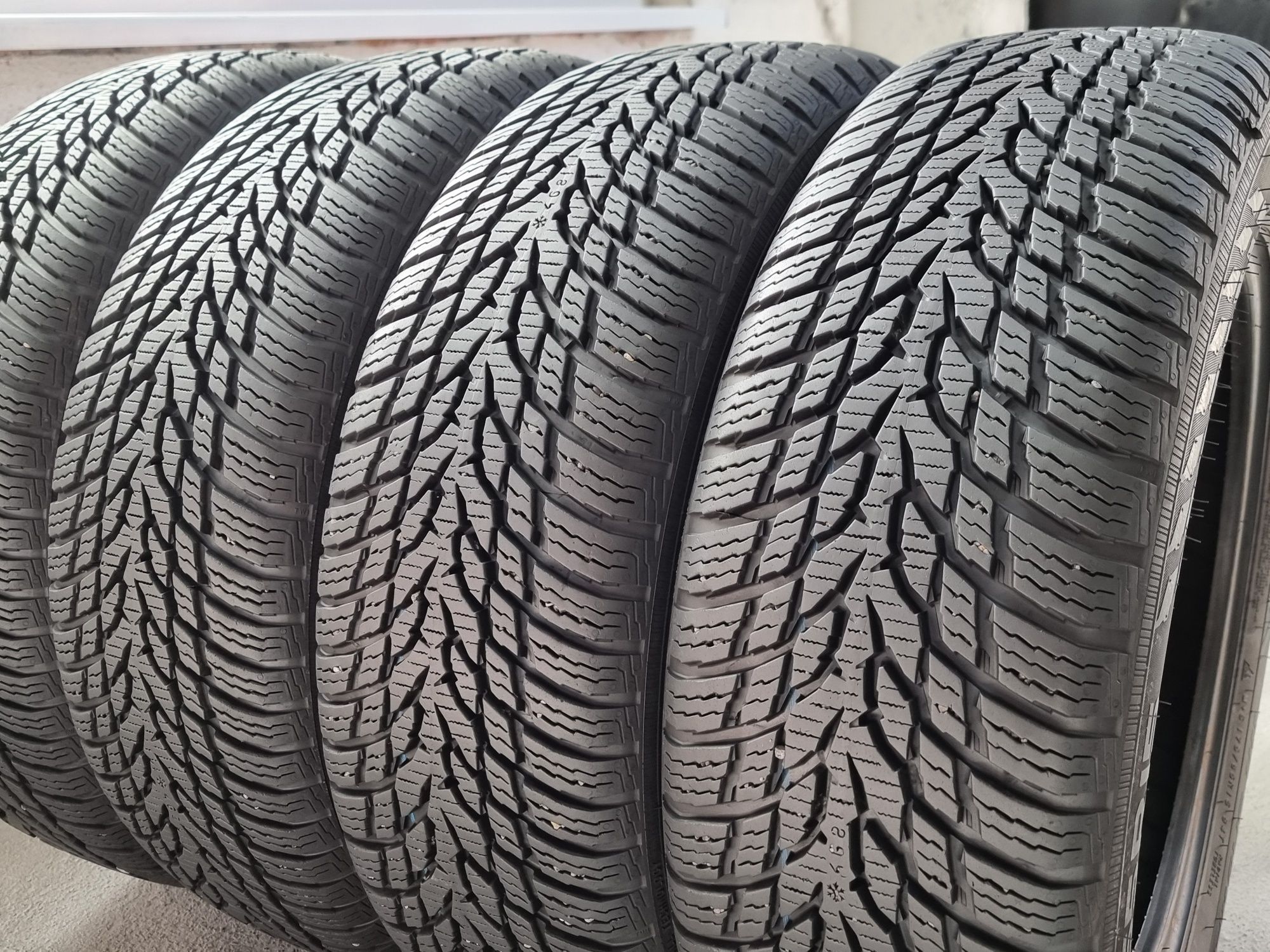 175/65/15 Nokian 4Броя: 260лв 8мм