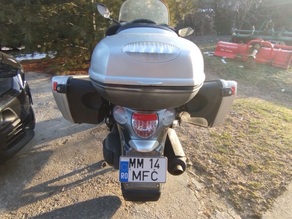 Vind Scuter Aprilia Scarabeo 500 CC.