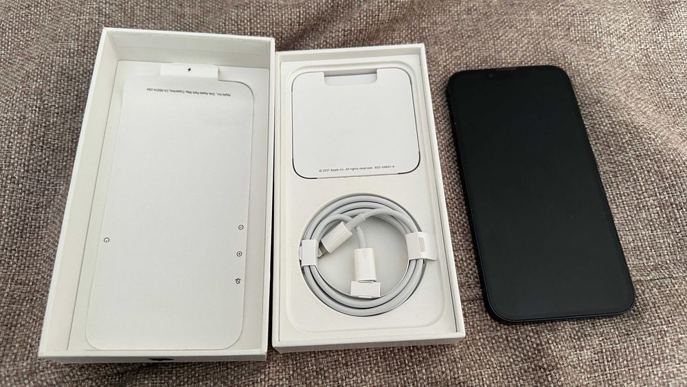 iPhone 13 128 GB Midnight