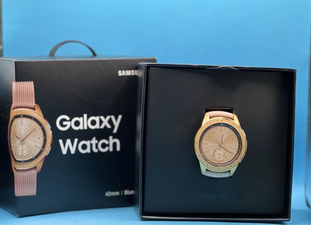 Часовник smartwatch Samsung Galaxy Watch, 42 мм, Rose Gold