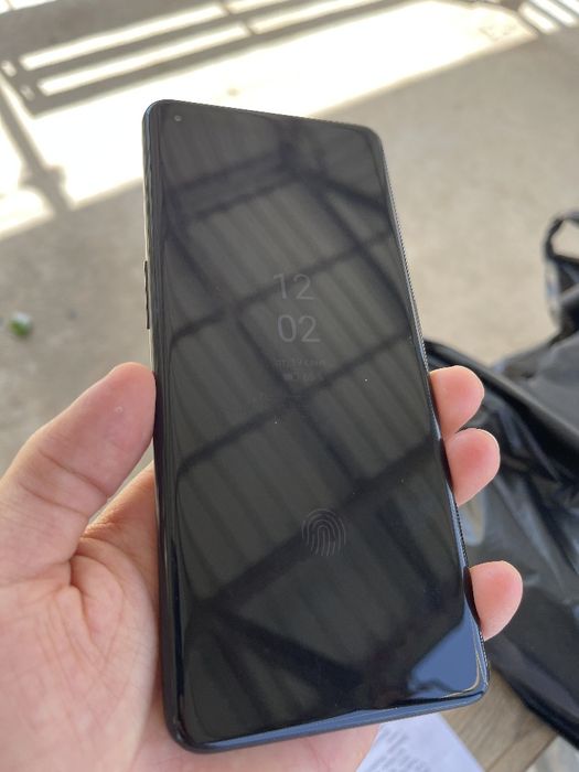 One plus 10pro  12/256