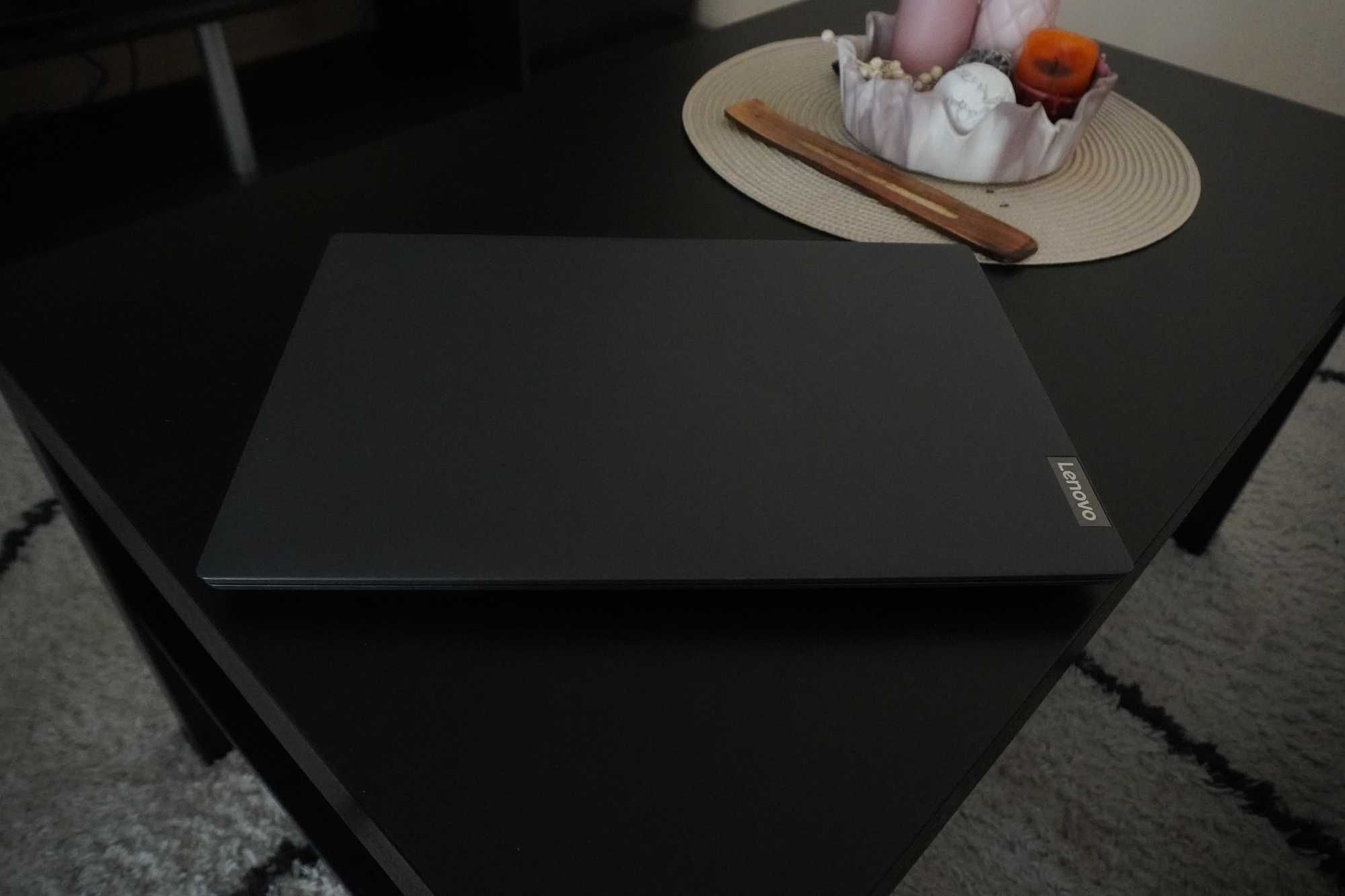 Лаптоп Lenovo V15-IIL, Intel Core i5-1035G1, 15.6", RAM 8GB, SSD 512GB