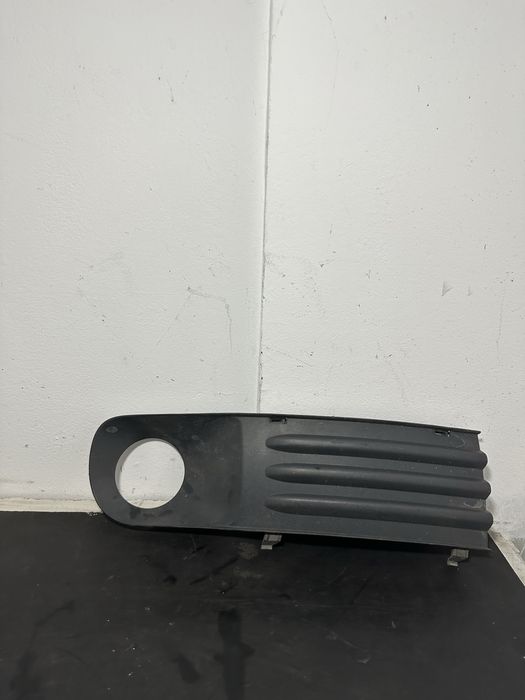 Grila proiector dreapta Bara Volkswagen Vw T5 7H0807490B