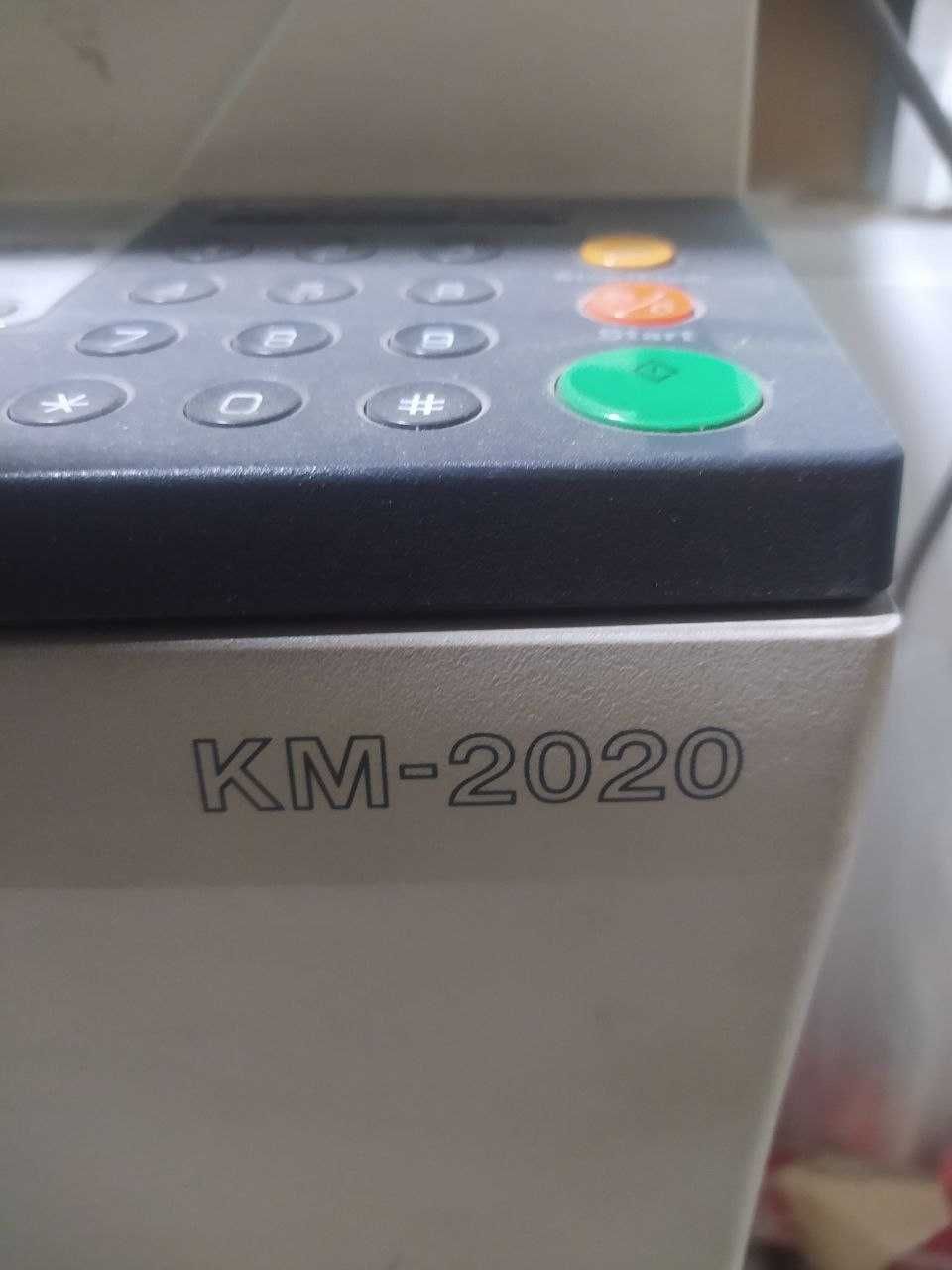 Kyocera KM 2020 A3 цифровой лазерный монохромный копировальный аппарат
