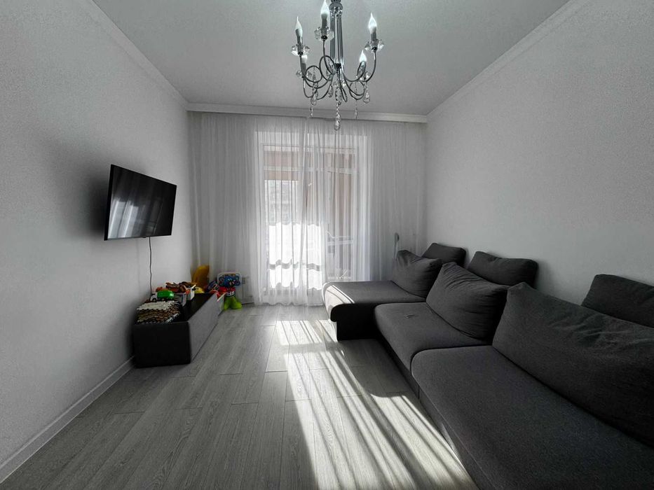 Однушка с большой лоджией в ЖК Манхэттен ЗА ХАН ШАТЫРОМ