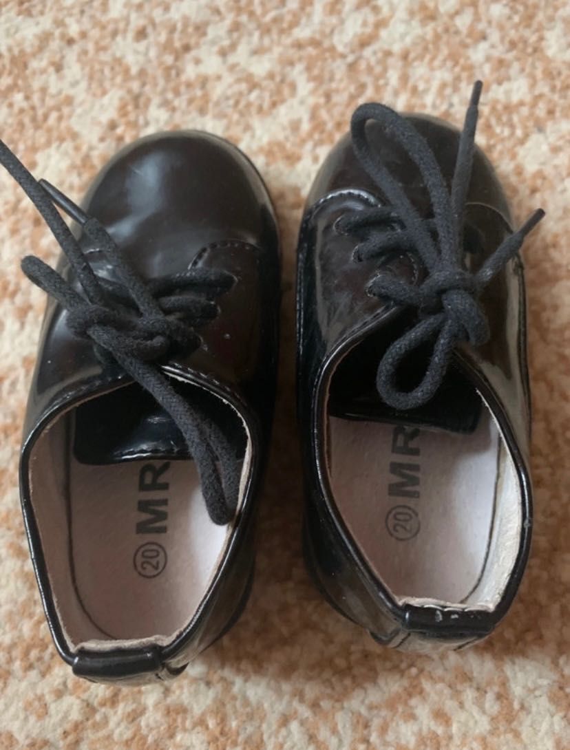 Pantofi eleganți băieți mărimea 20