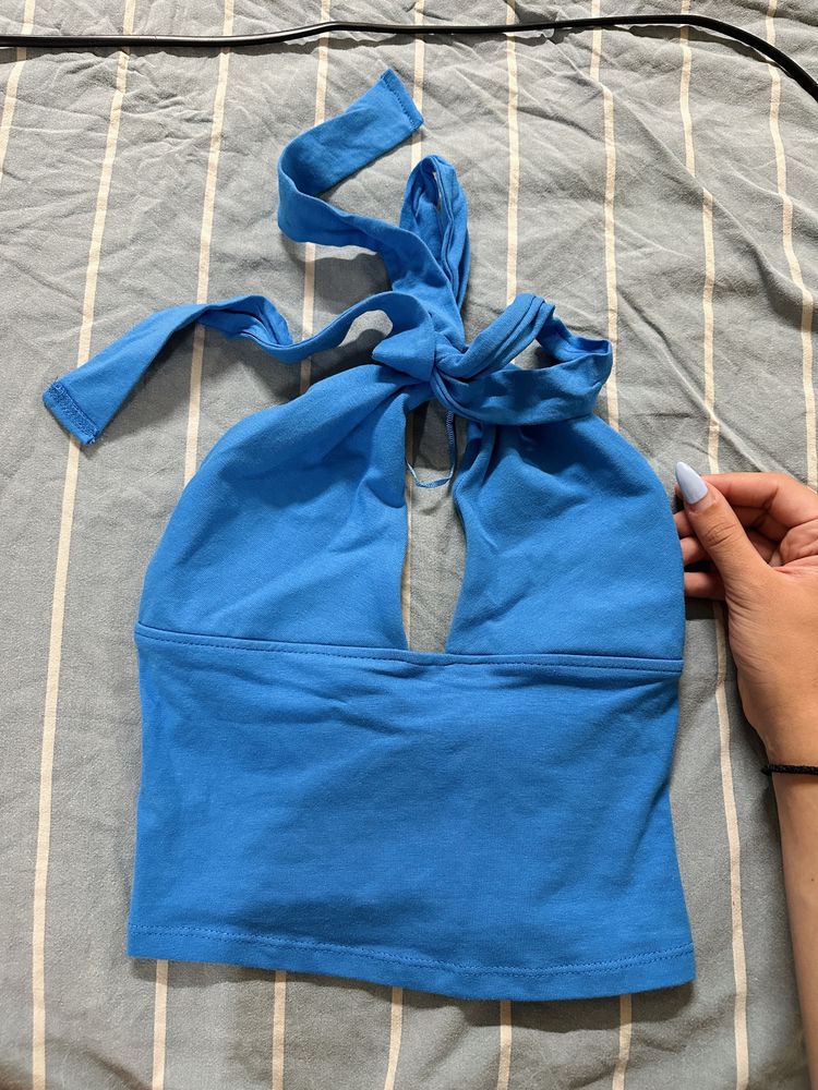 Топ Bershka.