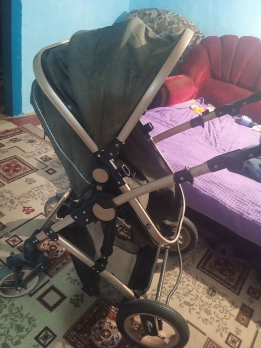 Продам новую коляску
