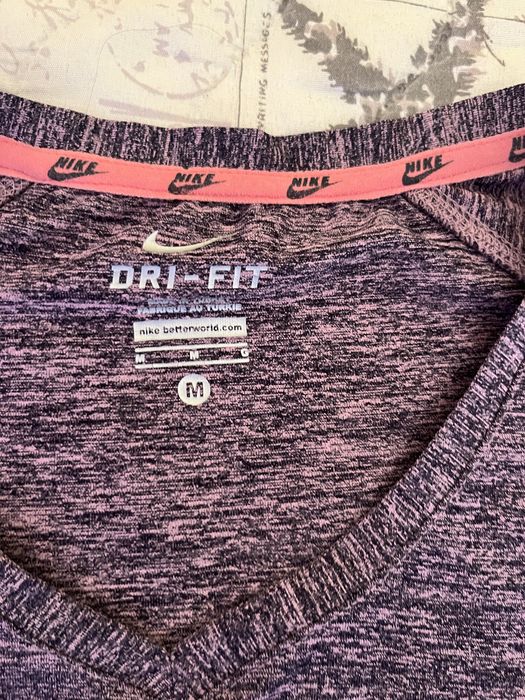 Спортна тениска “nike”