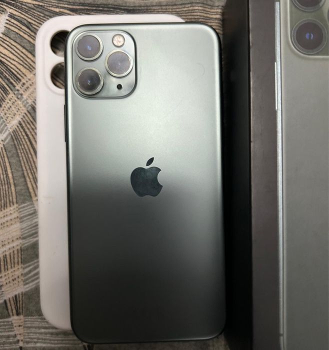 Продам Айфон 11 про