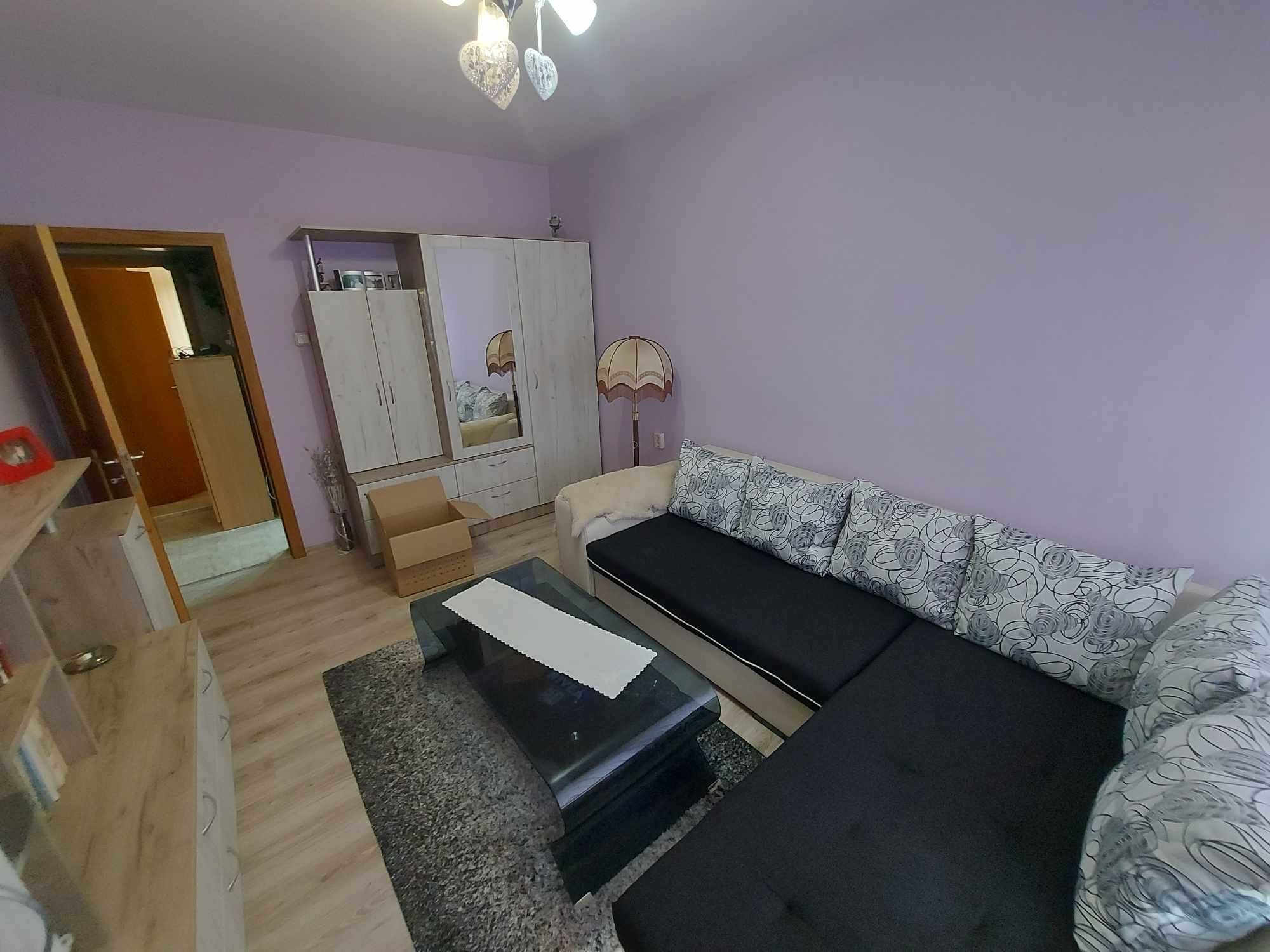 Четиристаен апартамент, 100кв.м, Пазара
