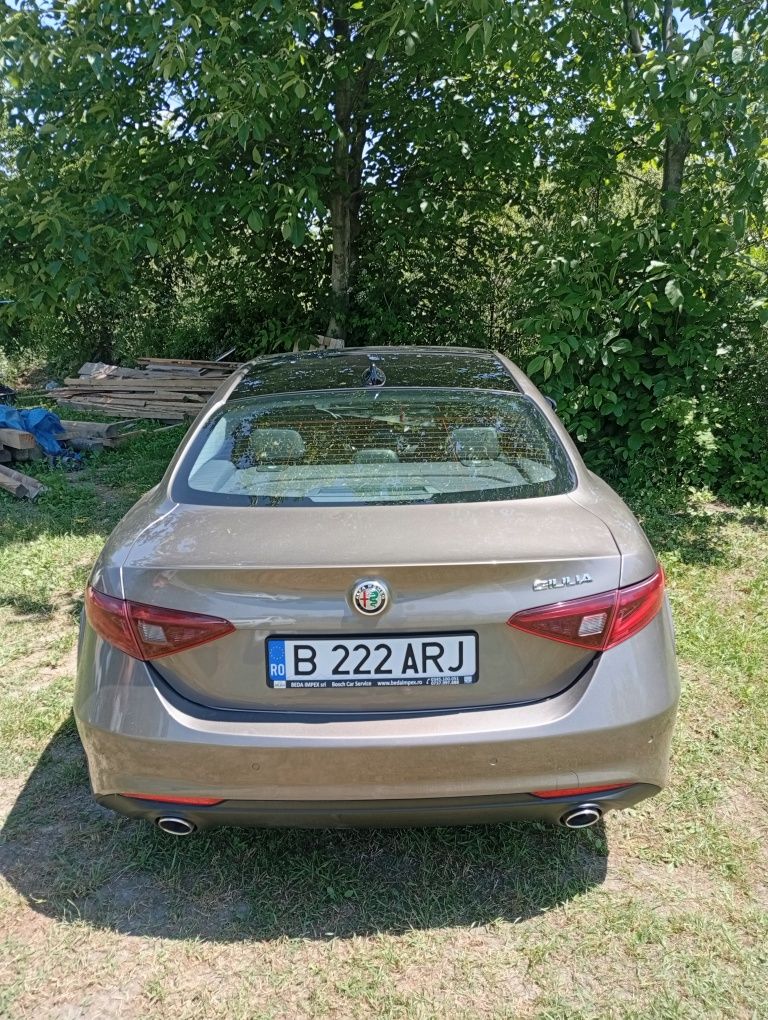 Vând autoturism Alfa Romeo Giulia