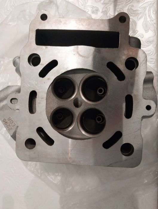 Продам ГБЦ на 300 куб