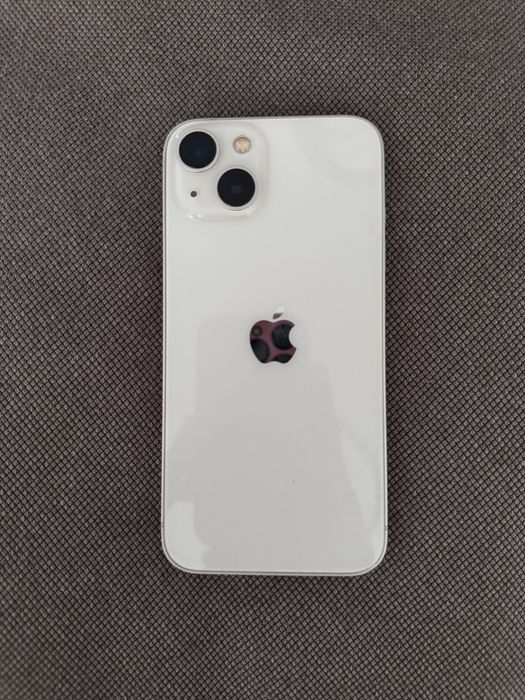 Продается айфон 13 белого цвета 128гб акб 80% не был в ремонте