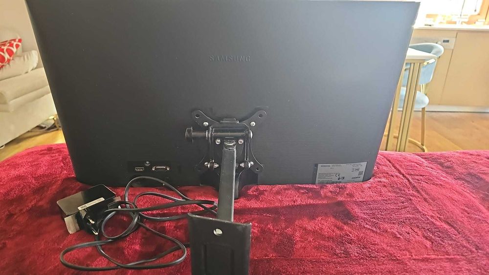 Monitor LED PLS SAMSUNG S24F350FHU 23.5", 60Hz , Full HD, din UK