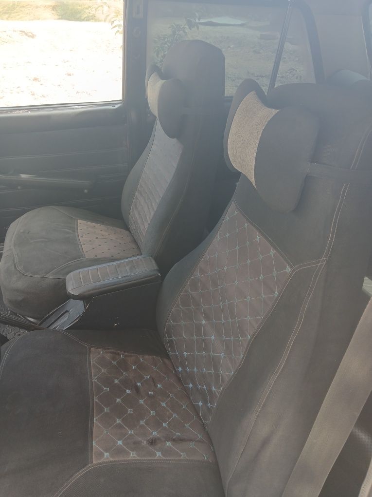 Lada Vaz 2106 sotiladi