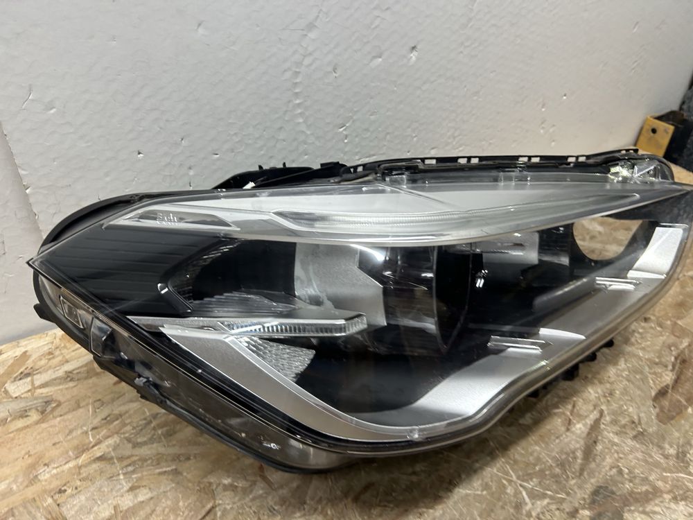 Bmw X1 F48 far faruri full led adaptiv 2015-2018
