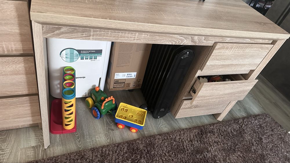 Birou de vanzare, stare perfecta