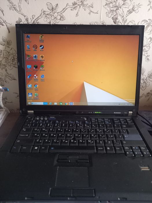 Продаю ноутбук lenovo