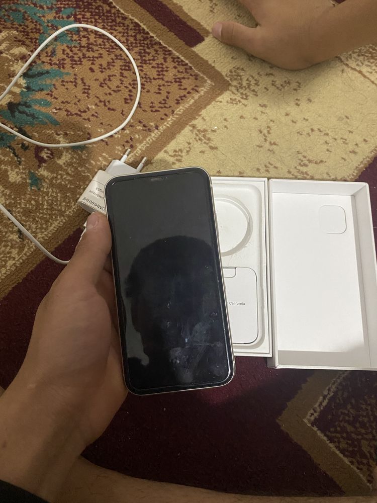 Смартфон iPhone 11 128g