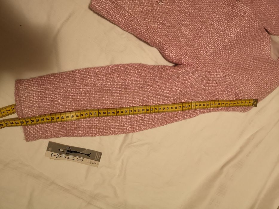 Кокетни костюми, българско производство с етикет.