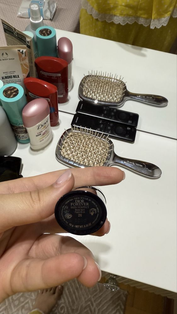 Тональный стик Dior