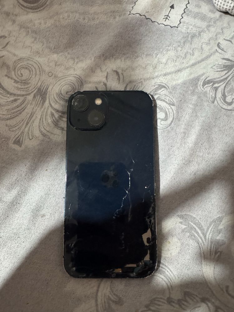 Iphone 13 tresheniya bor