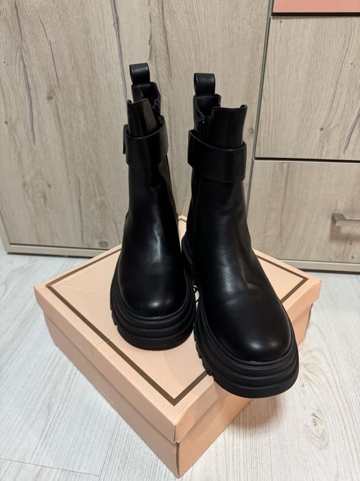 Чисто нови боти 38 номер