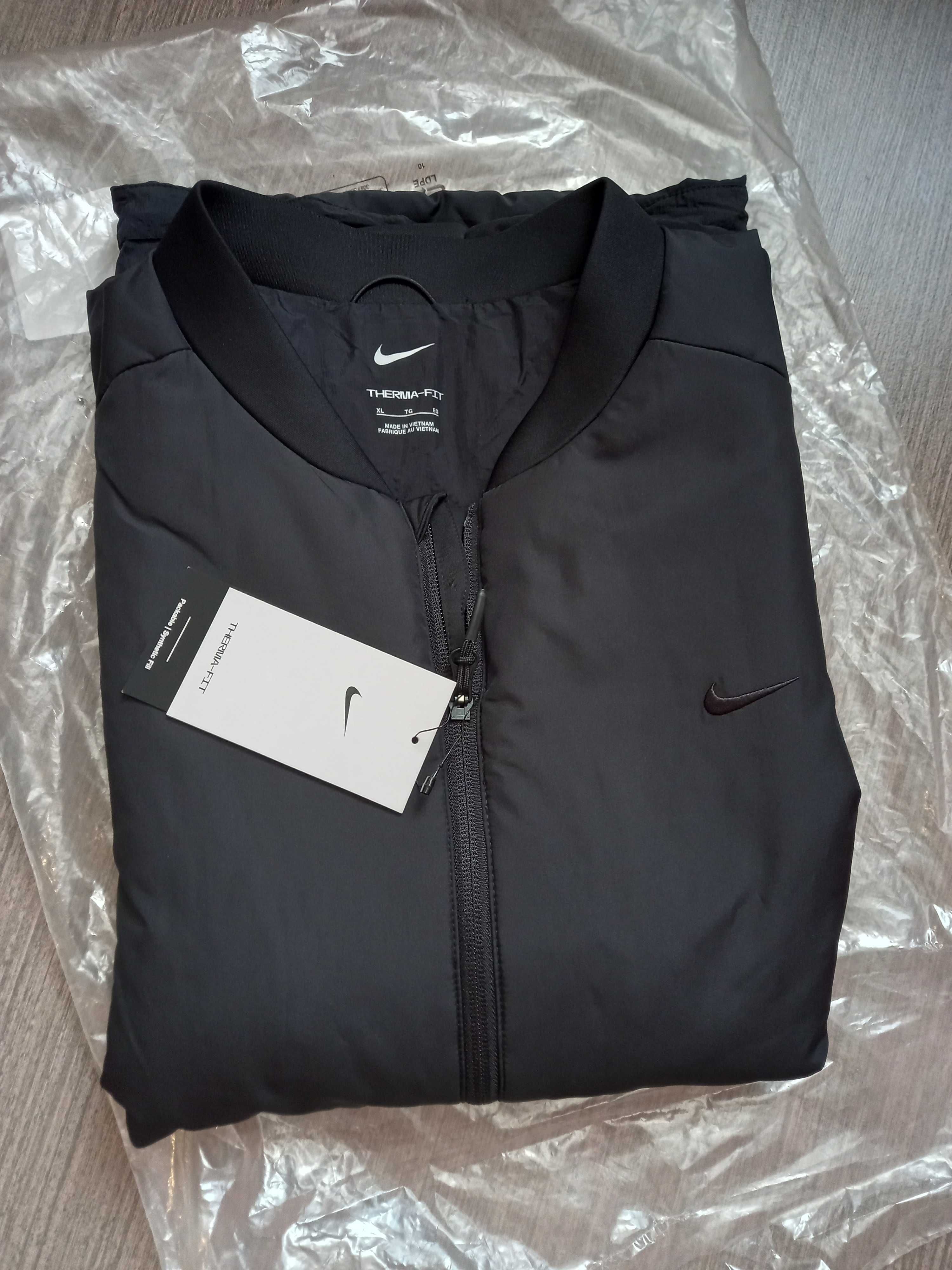 Мъжки тънък елек Nike