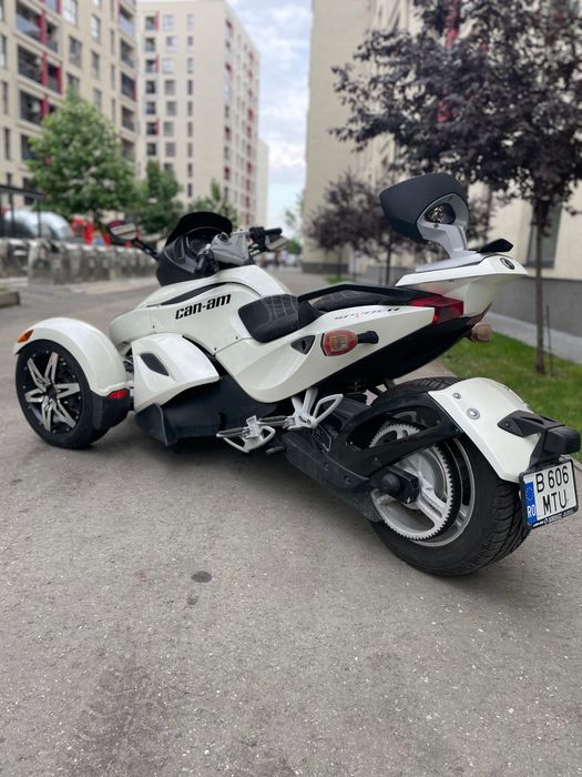 Can Am Spyder Automat 2011