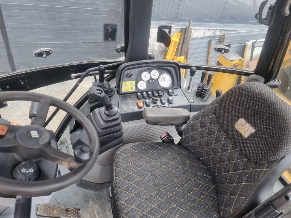 Caterpillar 432E Buldoexcavator