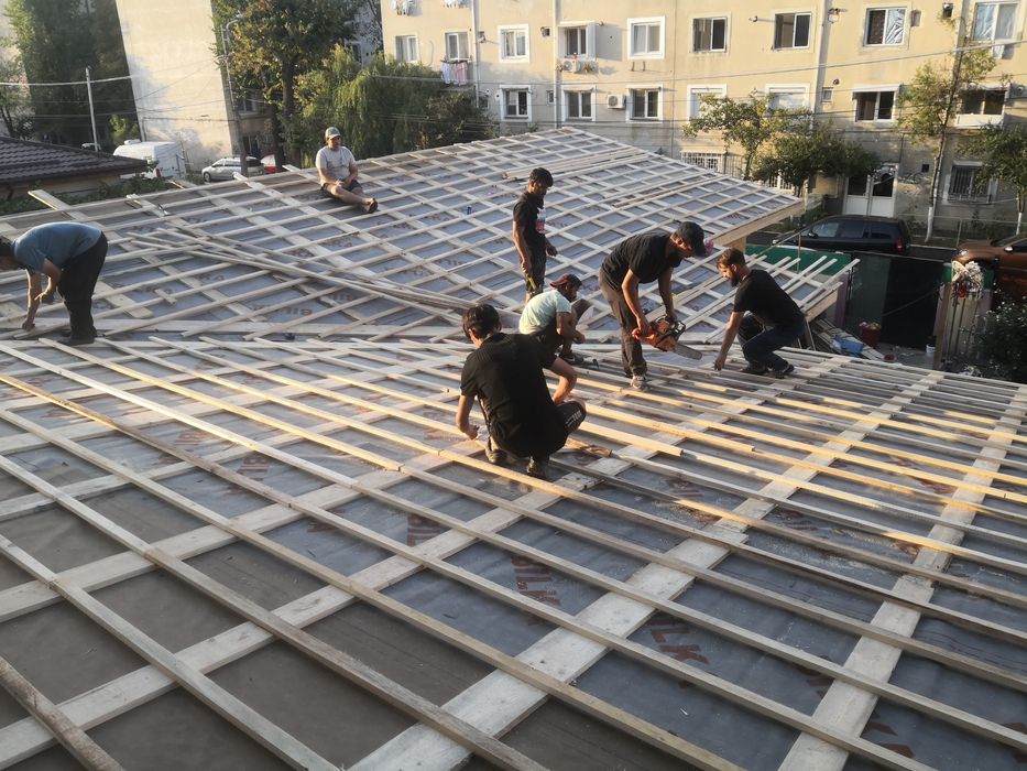 Reparatii acoperisuri tigla metalica tigla ceramica mansarde velux