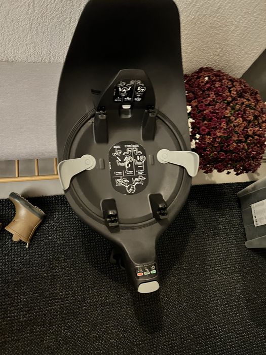 Cybex baza T scaun auto/scoica