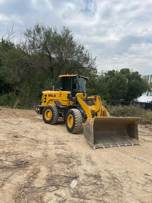 Услуги фронтальный погрузчик 2 куба уборка снега