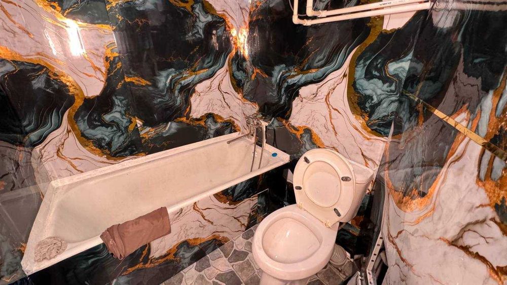 Маталка Тантана 1 қаватда 2 хонали квартира сотилади.ID: 1528