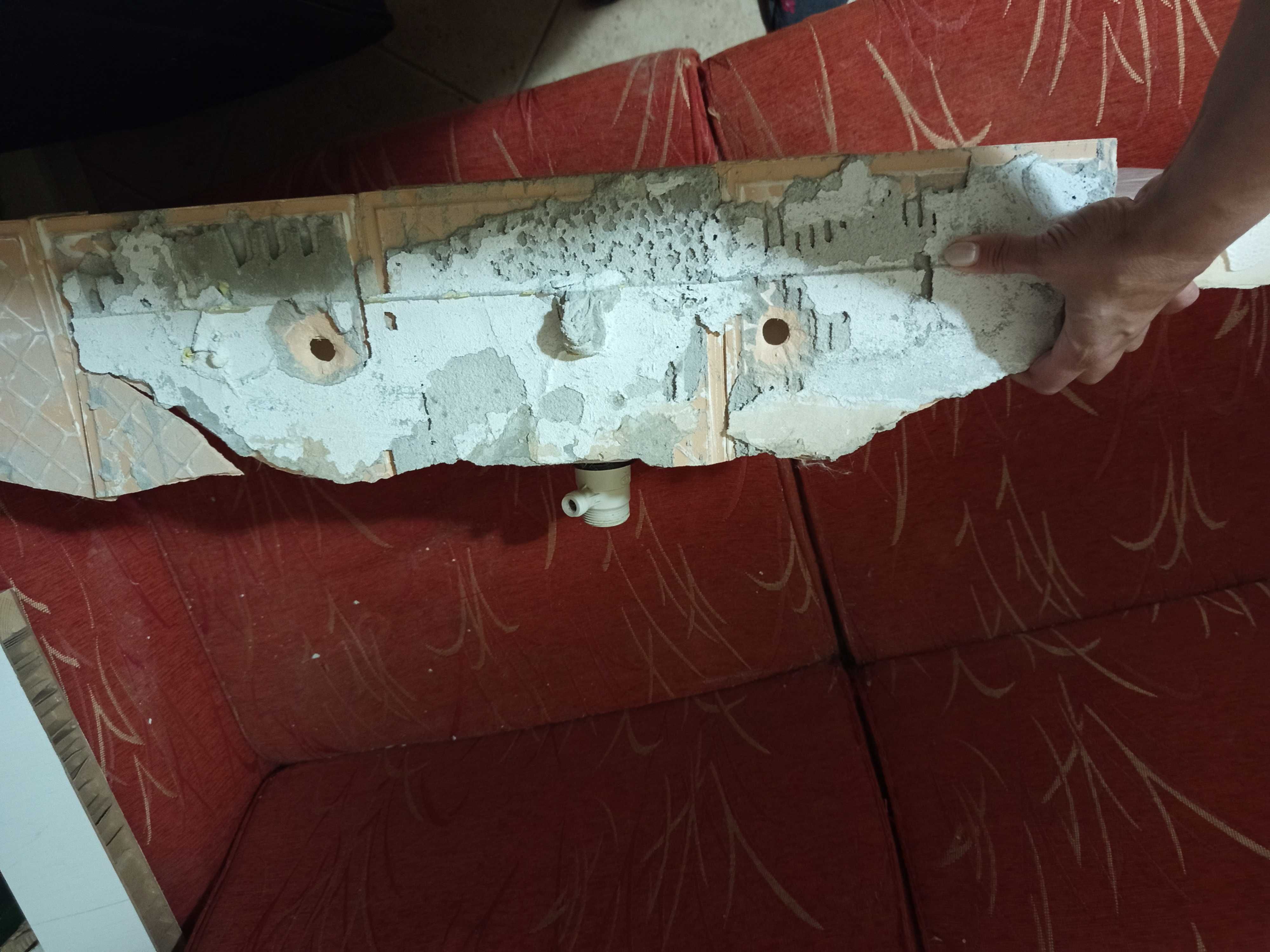 Продавам  мивка за баня 90 см